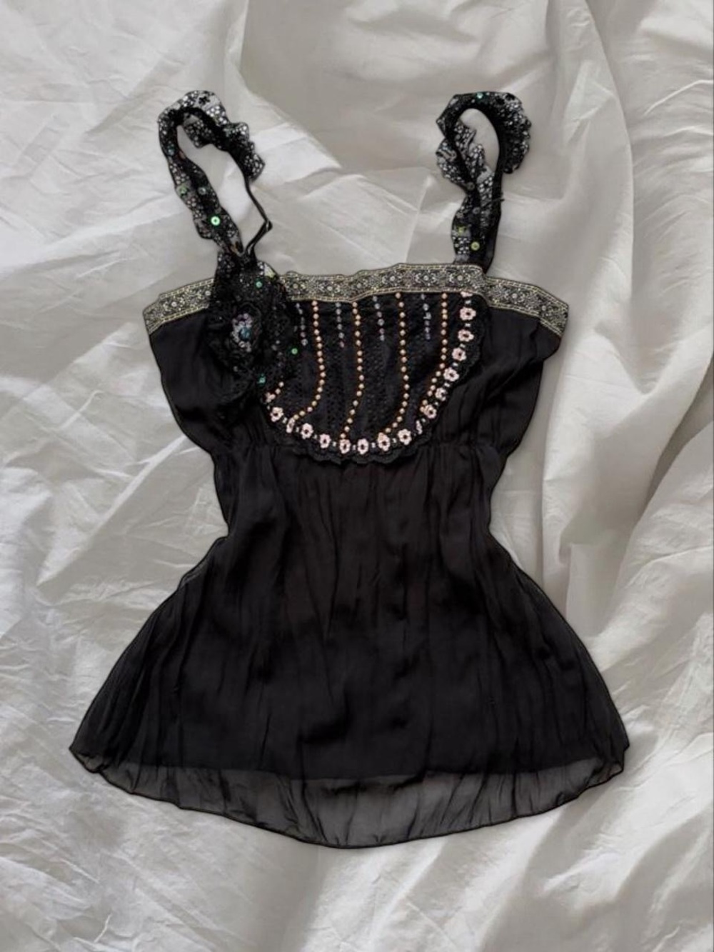 Gorgeous vintage Caramel Black lace top